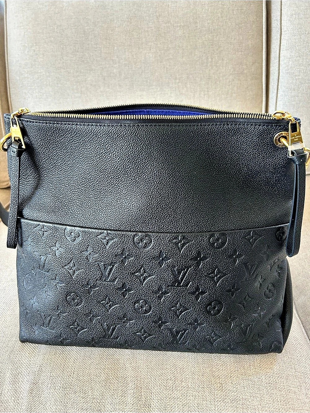 Louis Vuitton Maida Hobo Black Shoulder Bag - Picture 8 of 10